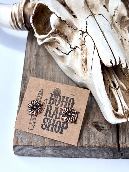 Dainty Mini Flower Stud Earrings